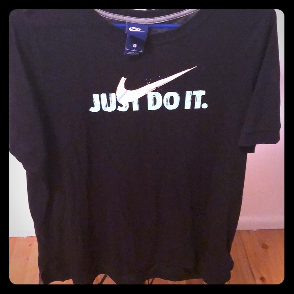 Nike Tee